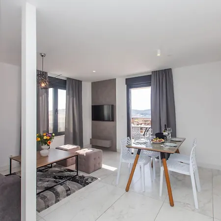 23 B Heated Pool * Trogir