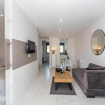 Apartman 23 B Heated Pool Trogir