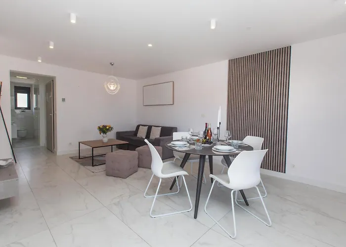 23 B Heated Pool Apartmán