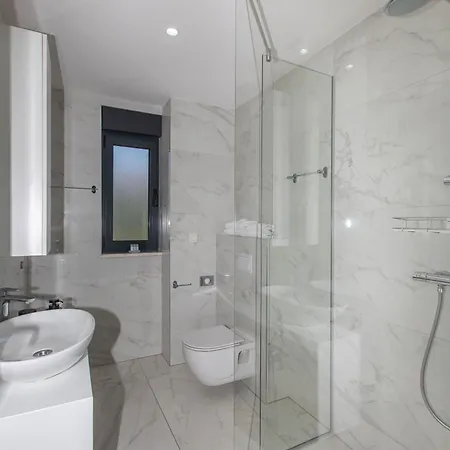 Apartment 23 B Heated Pool *