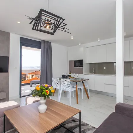 23 B Heated Pool Daire